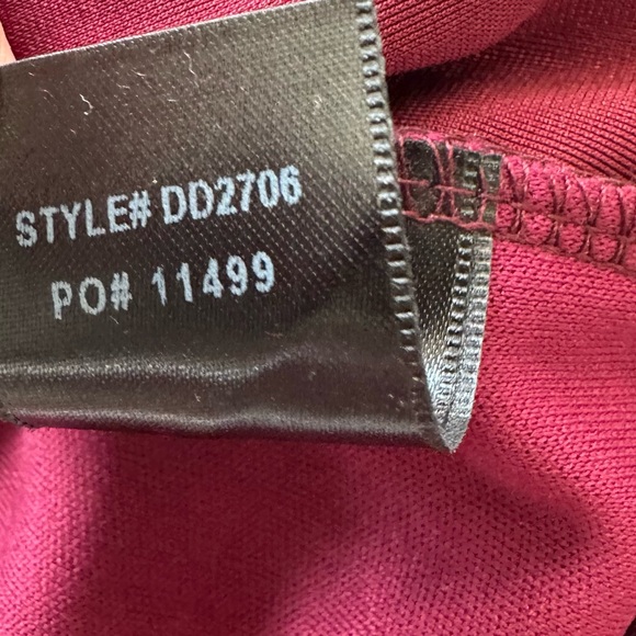 ✨NWT✨Anything For You Burgundy Velvet Bodycon Dress Lulus size Medium - Picture 13 of 14